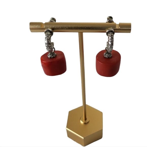 𝅺VINTAGE Art Deco Silver Scrolled Half Hoop & Red Bead Earrings - Picture 2 of 4